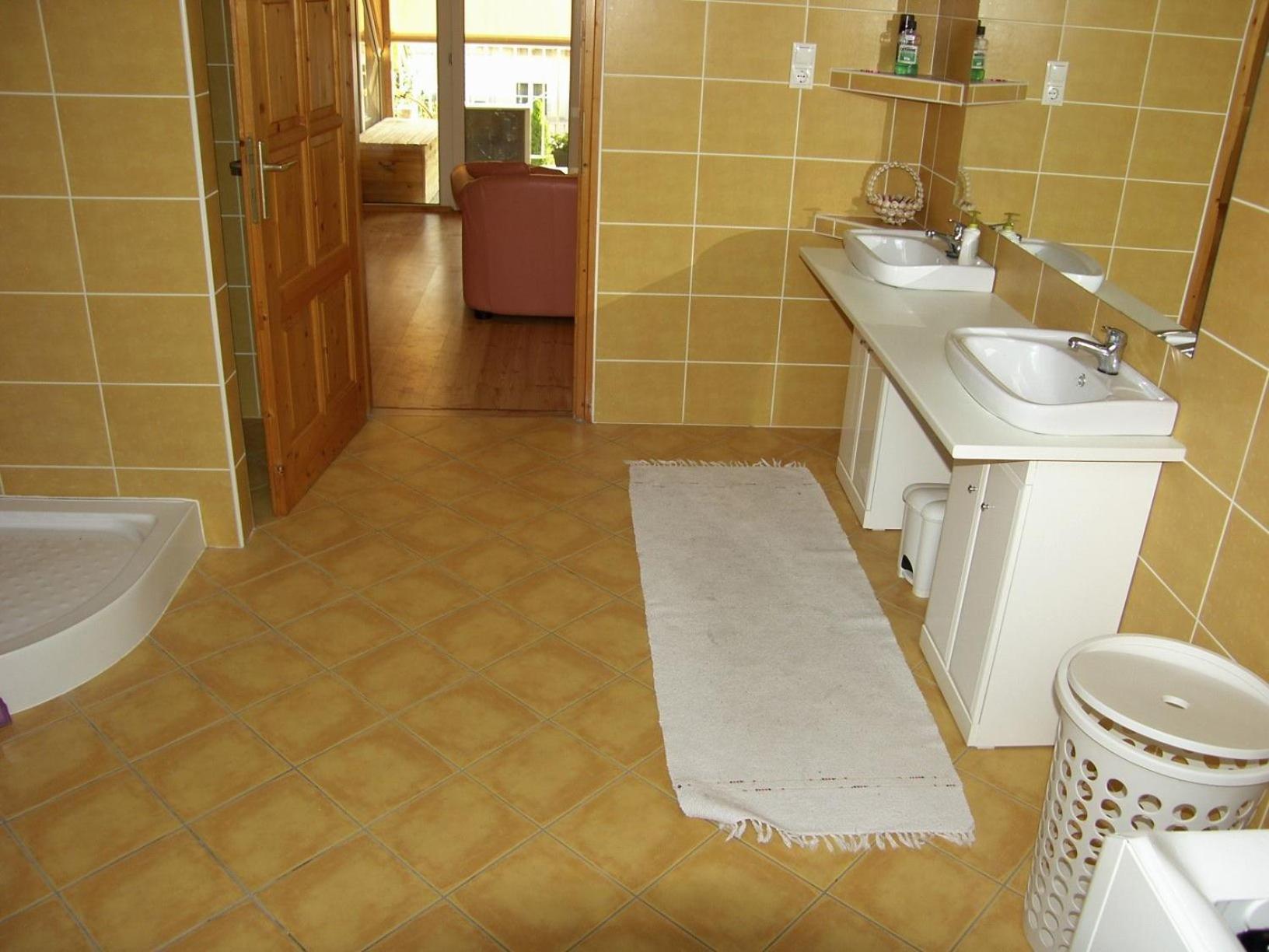 Hunyadi Apartment Kalocsa Zimmer foto